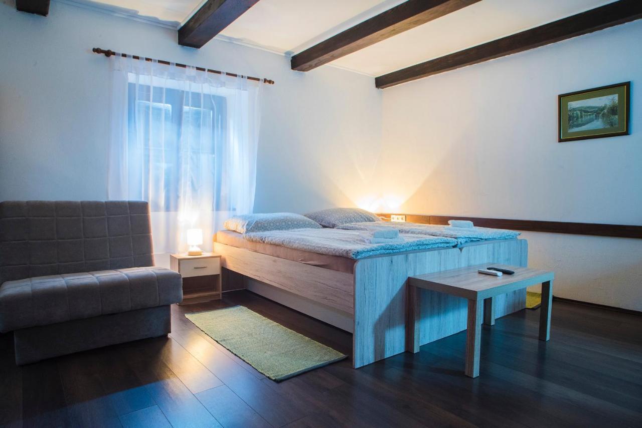 Pego Appartement Slunj Buitenkant foto