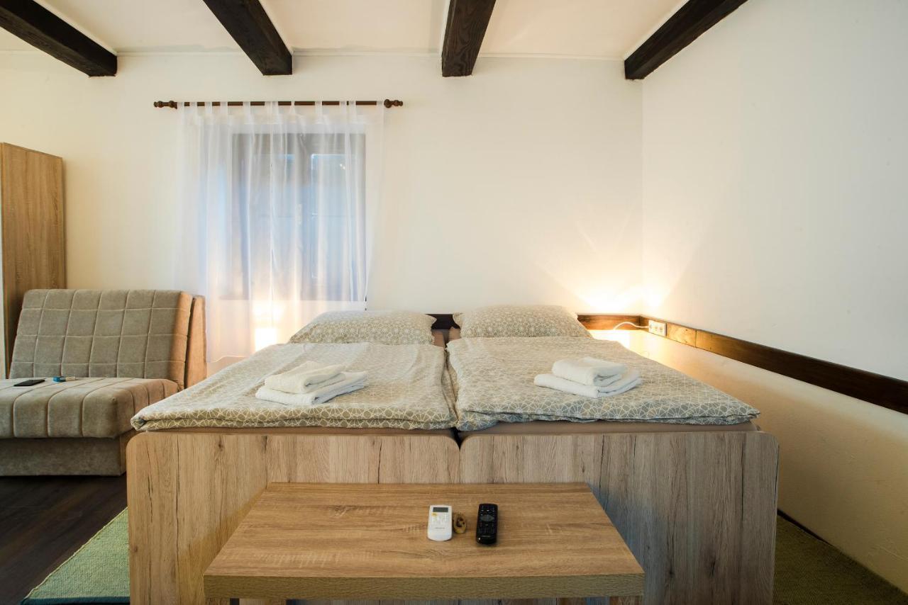 Pego Appartement Slunj Buitenkant foto