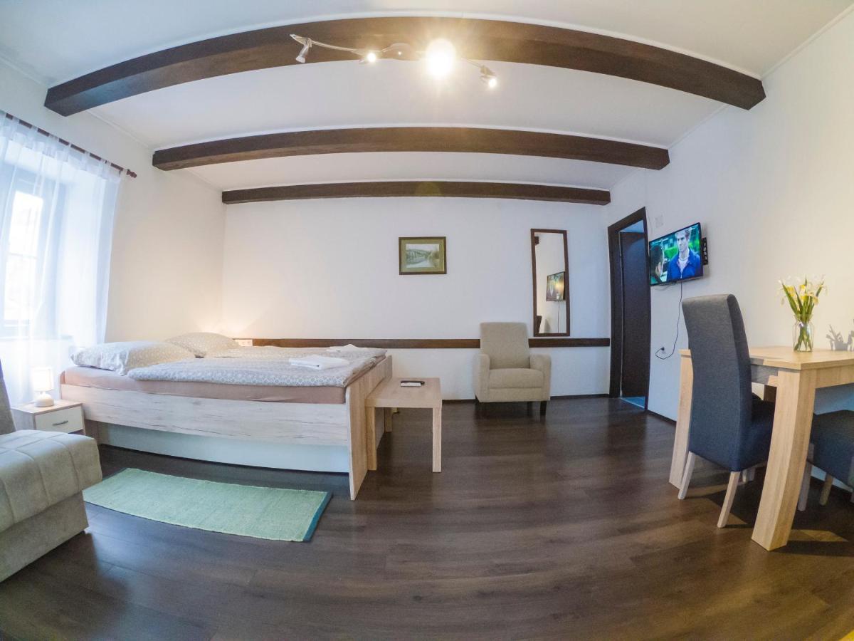Pego Appartement Slunj Buitenkant foto